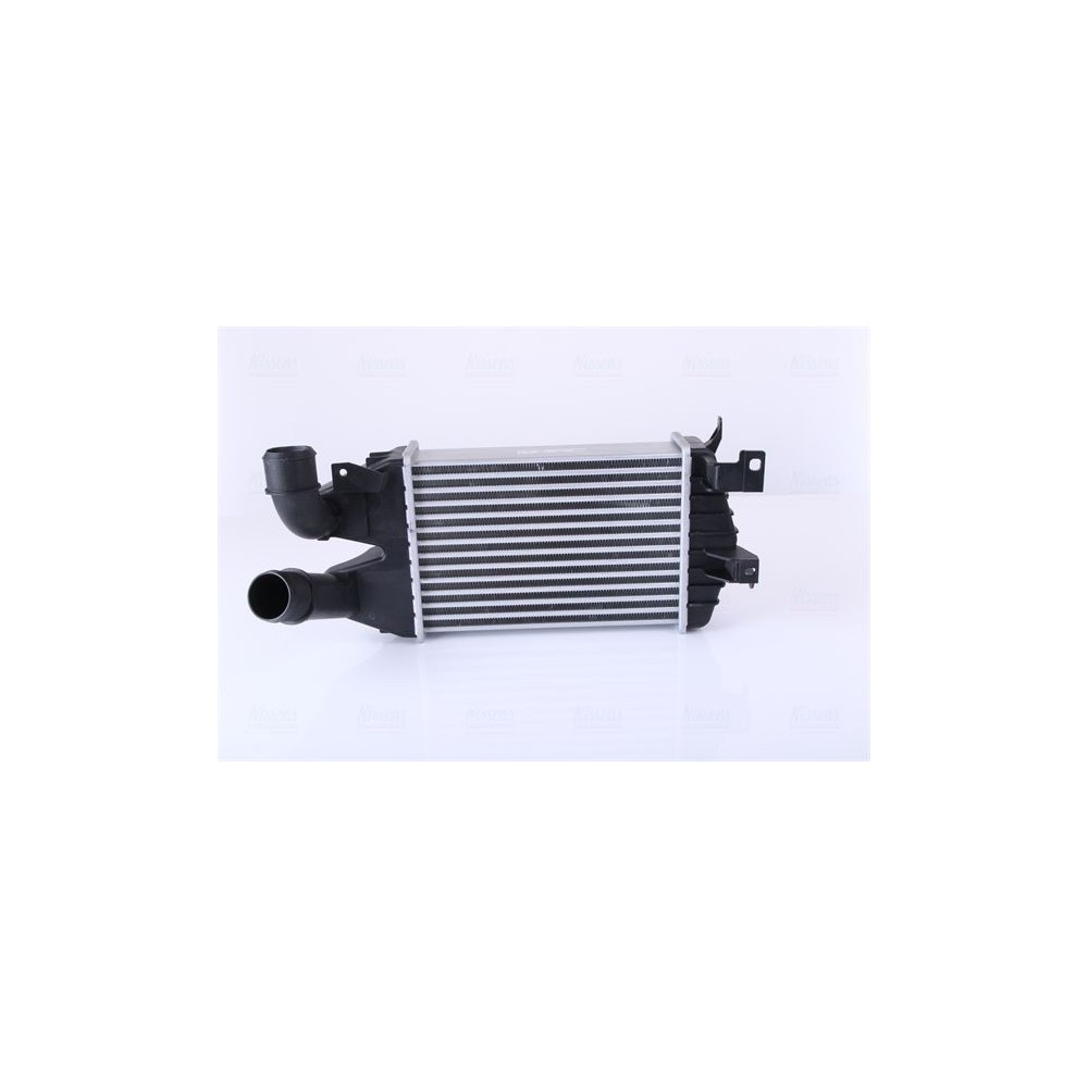 Intercooler NISSENS 96587